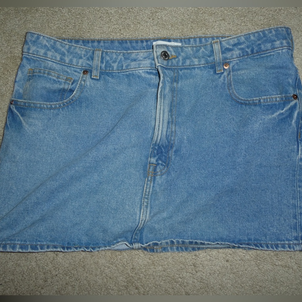 H&M Blue Denim Mini Skirt